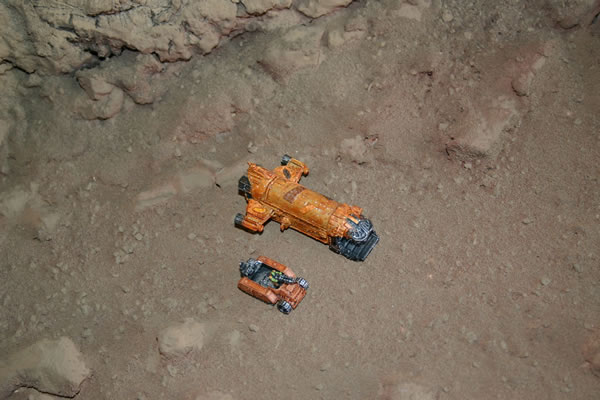 Here is an Epic Landa and Gunwagon on the desert tile.